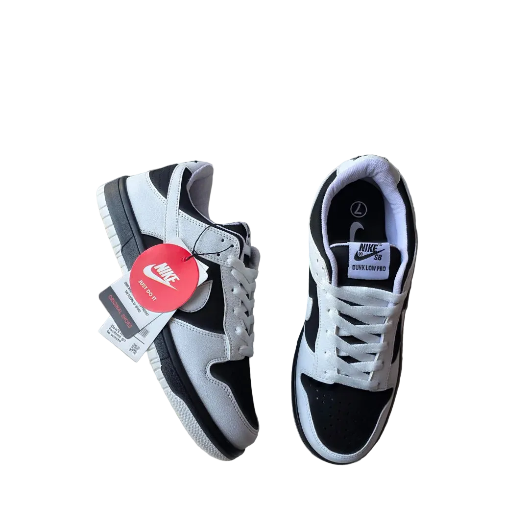 Dunk Low Reverse Panda