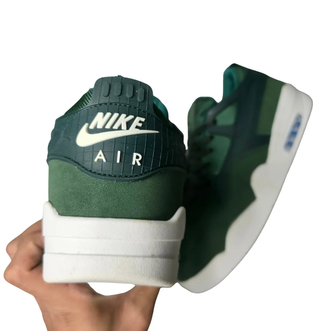 RM 'Fence Green' (Nigel) k9kicks