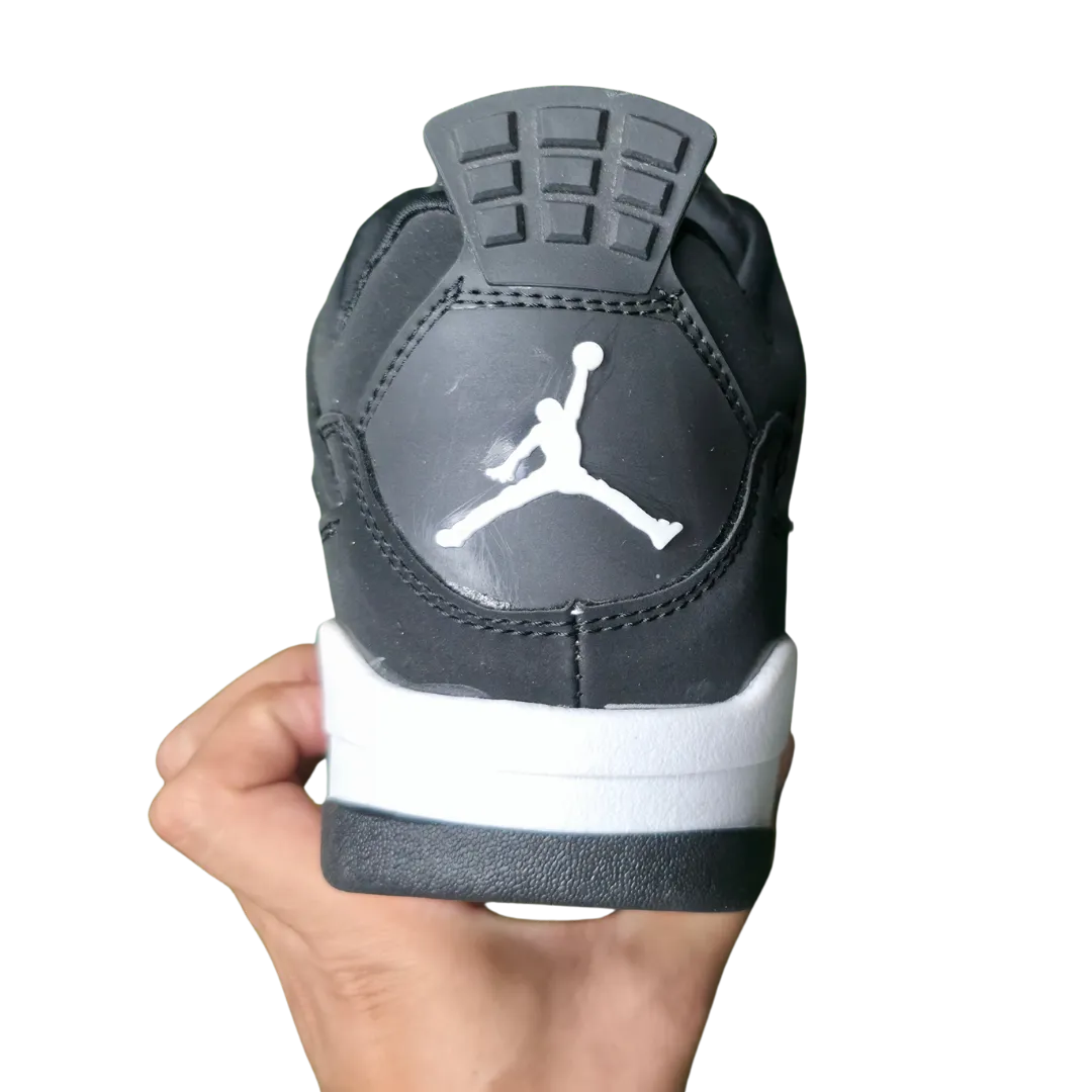 Retro 4 Panda k9kicks
