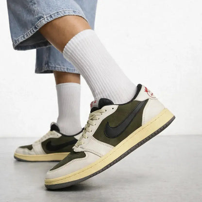 Travis Scott Reverse Olive EVERUN