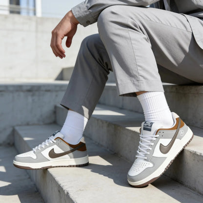 Dunk grey wolf