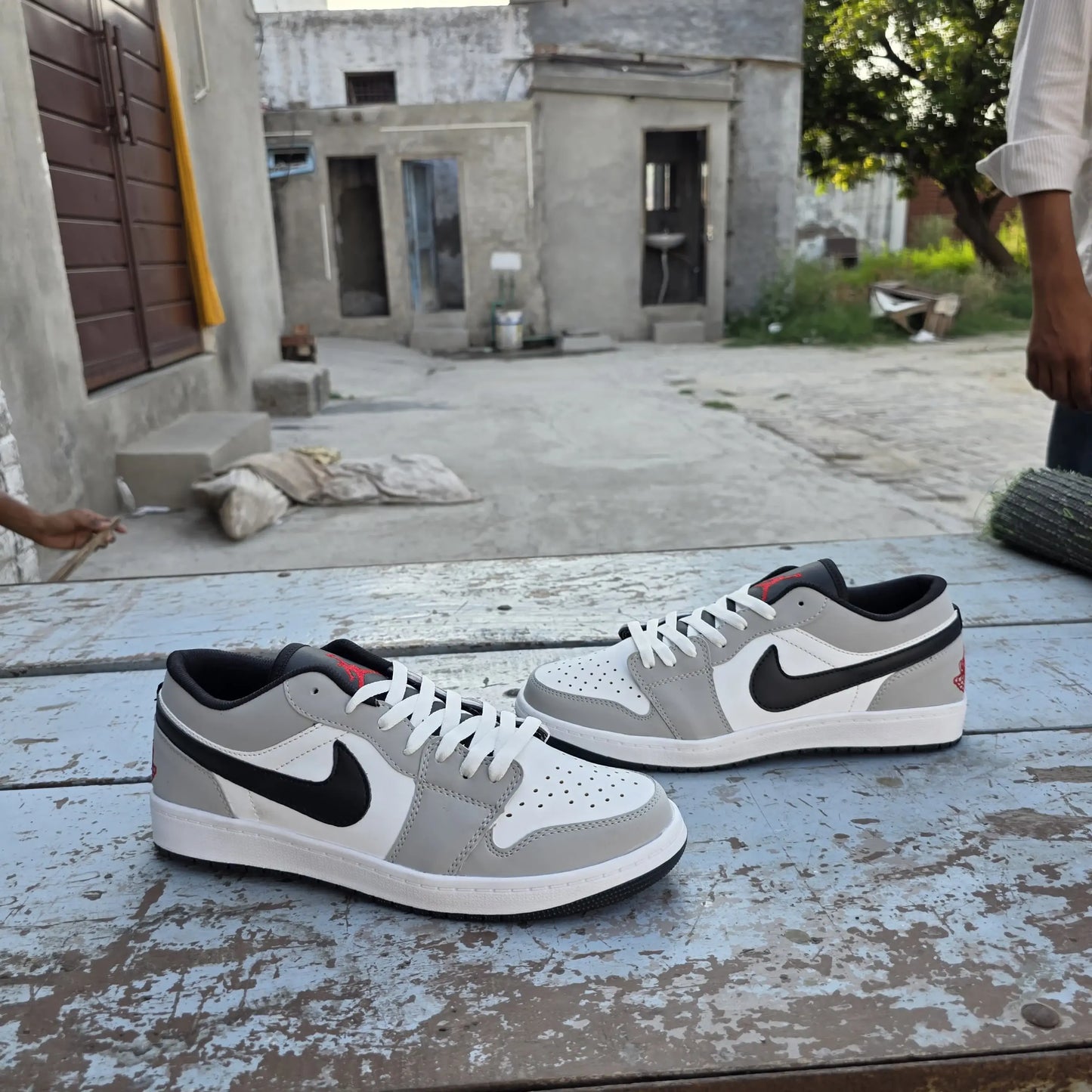 Jordan1 grey white
