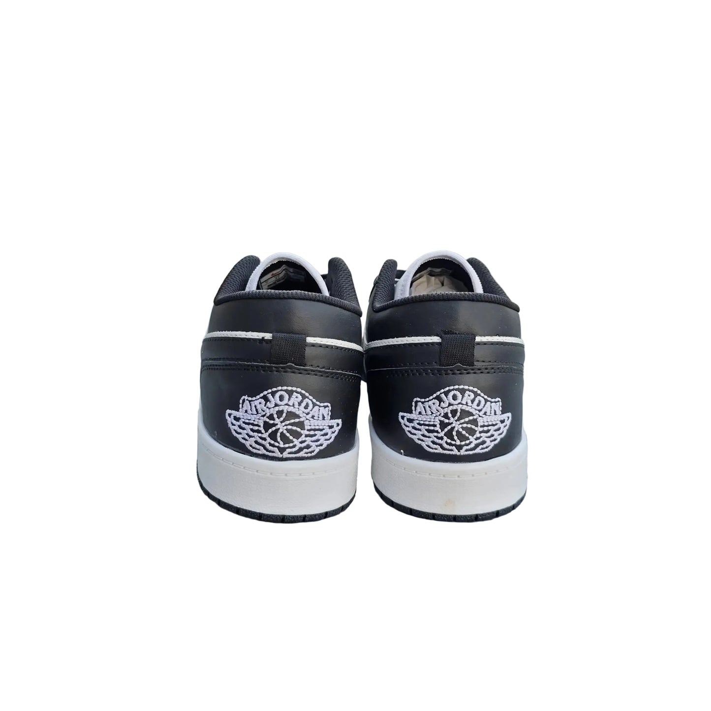 Jordan1 black white