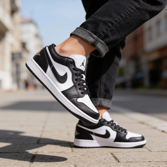 Jordan1 black white